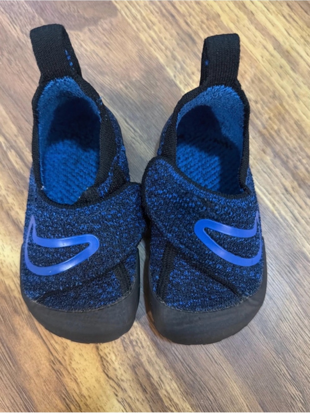 Nike Toddler Blue and Black Slip-On Sneakers